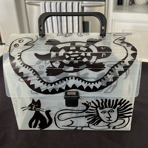 Traffic 5205 Animal
Lunch Box Goth Handbag...signed 1980 - Picture 1 of 8